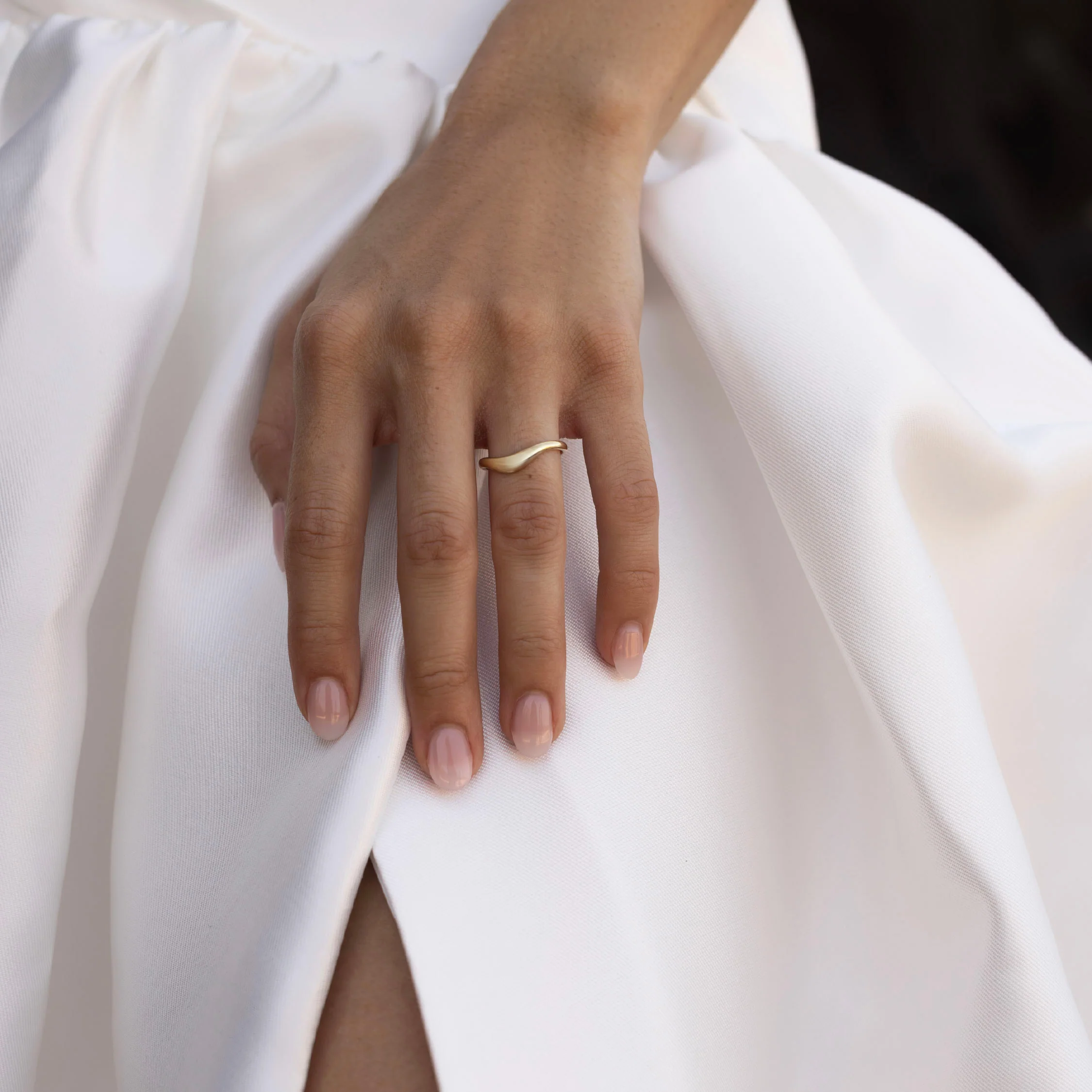 The Eve Ring - Curved Wedding Ring - Image 3