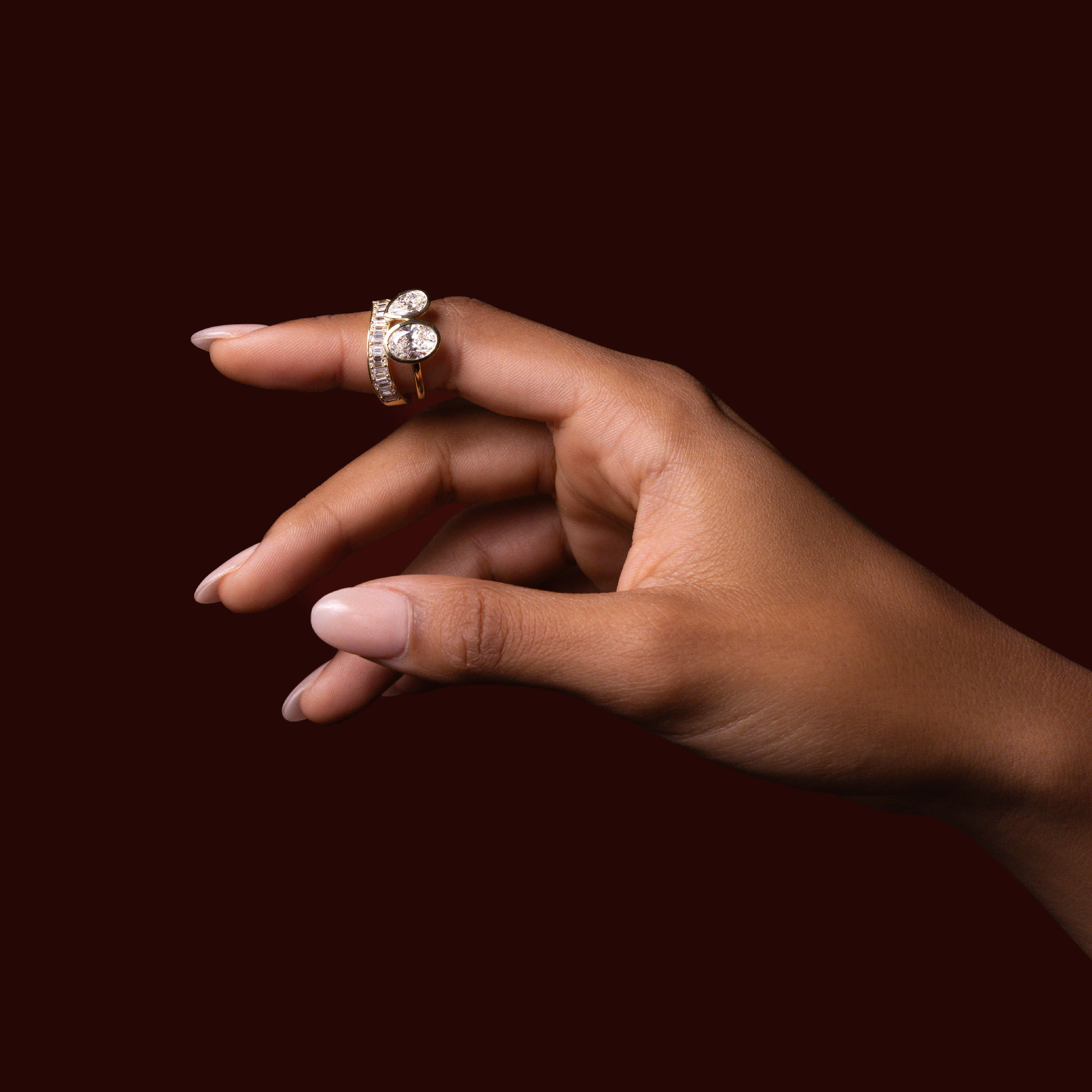 The Narelle Ring - Emerald Contour Wedding Ring - Image 3