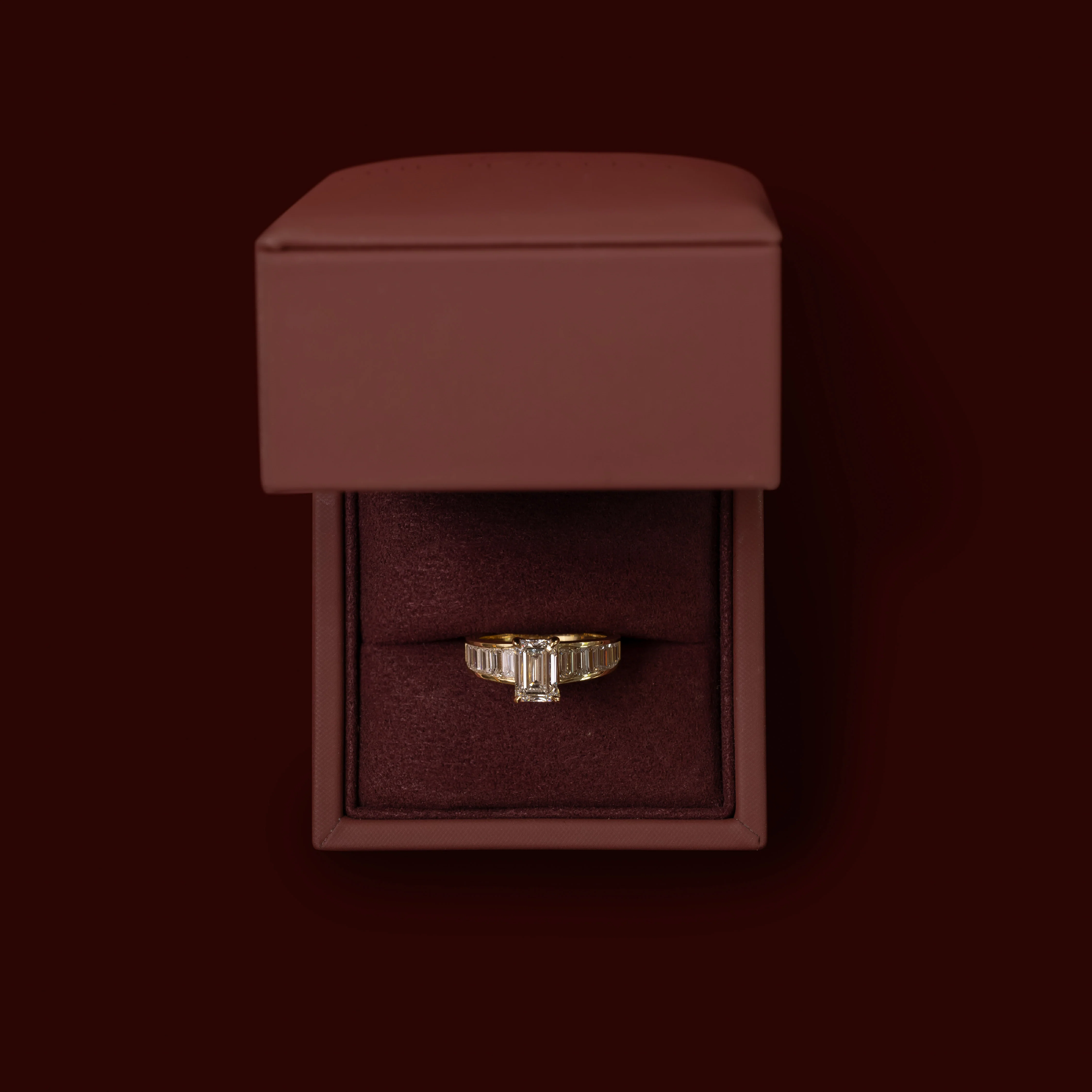 The Solene Ring - 1.52ct Emerald Solitaire with Baguette Band - Image 4
